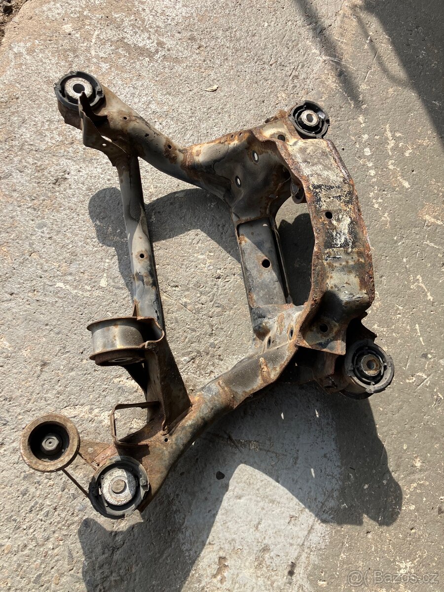 Nápravnice, klec e46 - 3