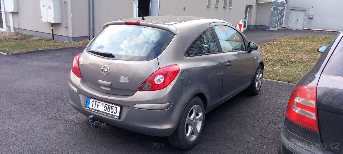 Opel Corsa D 1,2 - 3