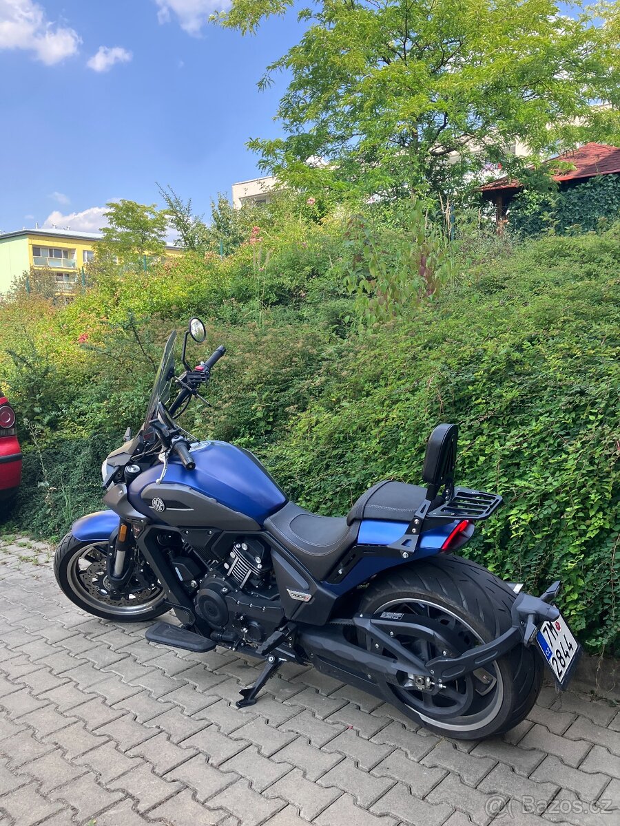 Morbidelli C1002V - 3