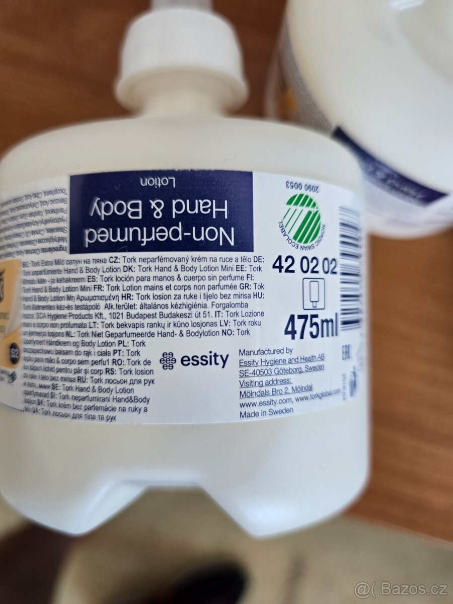 Tork neparfémovaný krém na ruce a tělo - 3