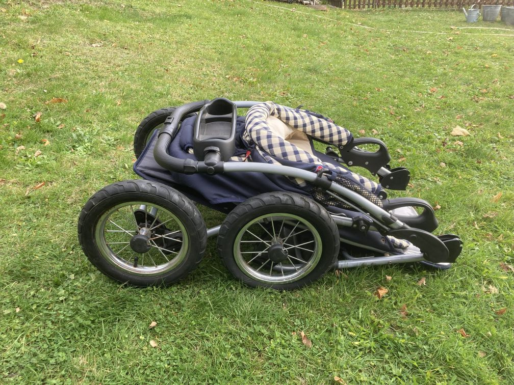 starší kočárek - 3