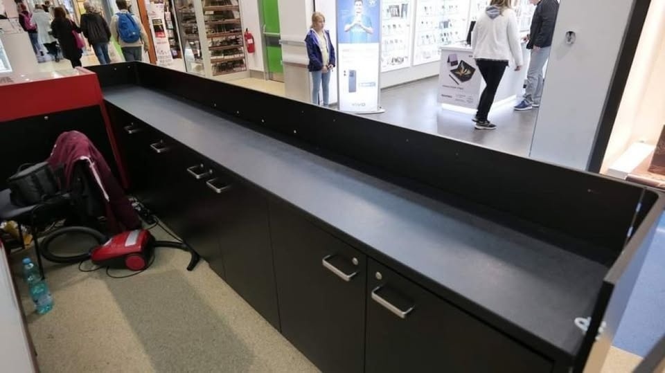 Kiosek / Stánek do obchodního centra 4x2m - 3