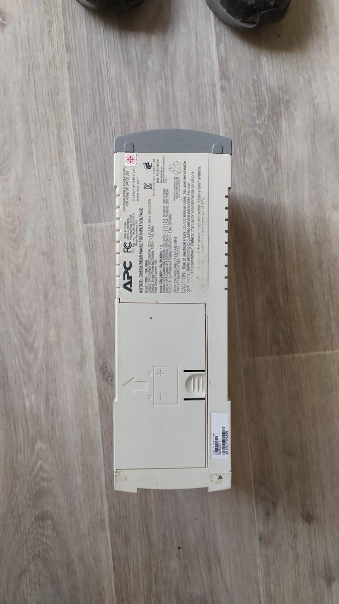 Záložní zdroj a ochrana APC Back UPS CS 500VA - 3