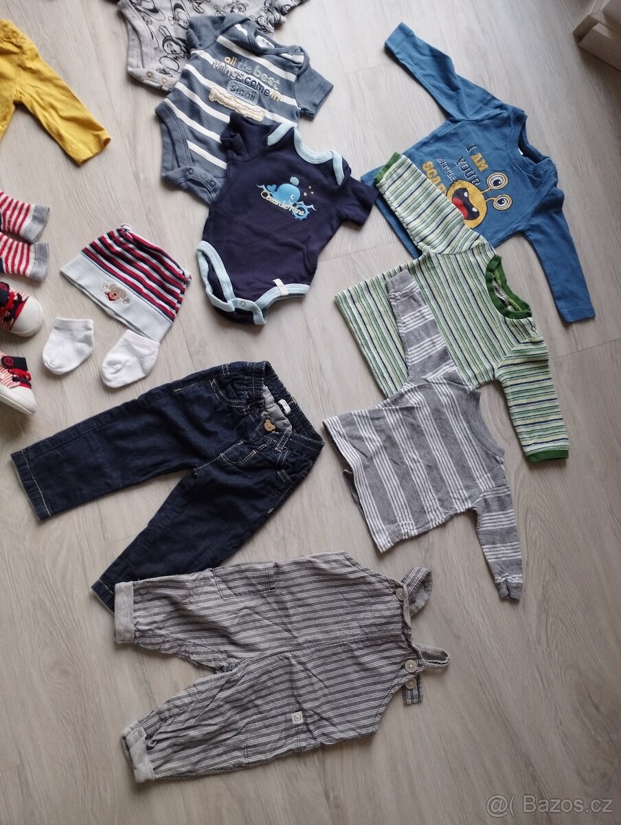 Prodam sadu obleceni pro chlapecka vel. 62 (18 ks) - 3
