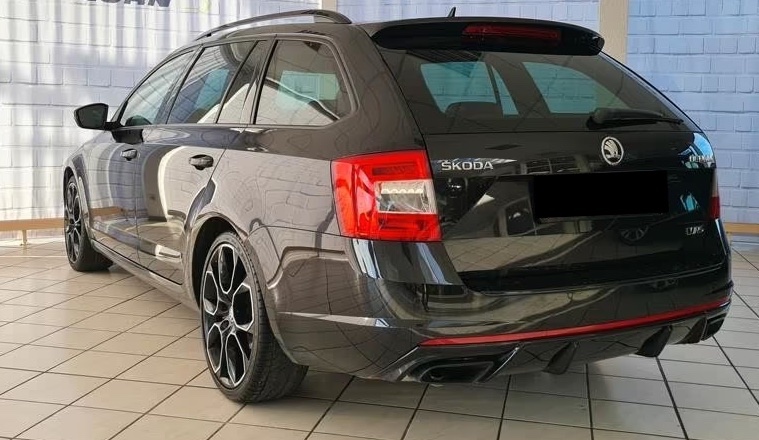 ŠKODA OCTAVIA RS 230 DSG - 3