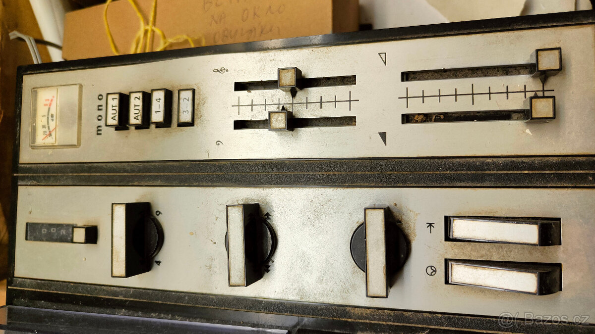 Kotoučový magnetofon B90 - 3