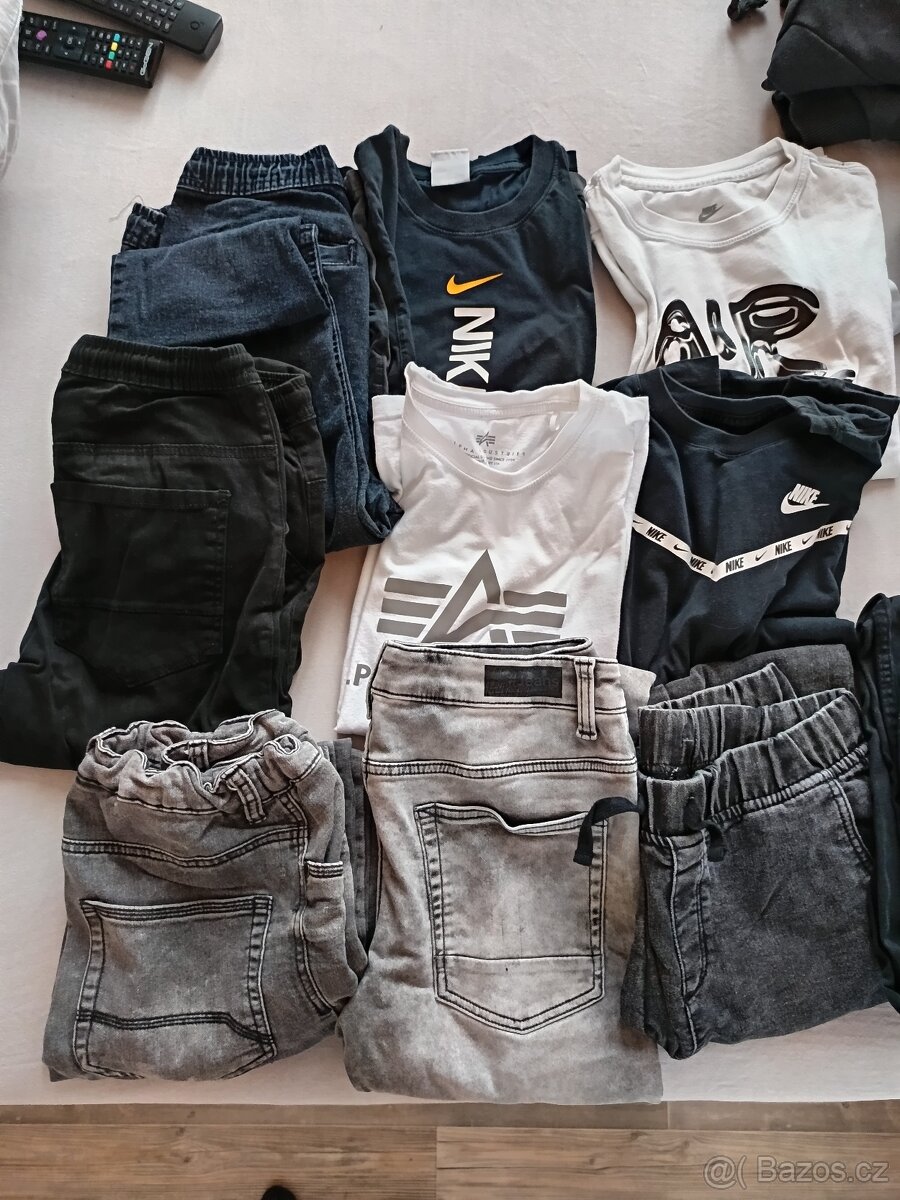 Cca. 30kg chlapeckého oblečení 11-13let - 3
