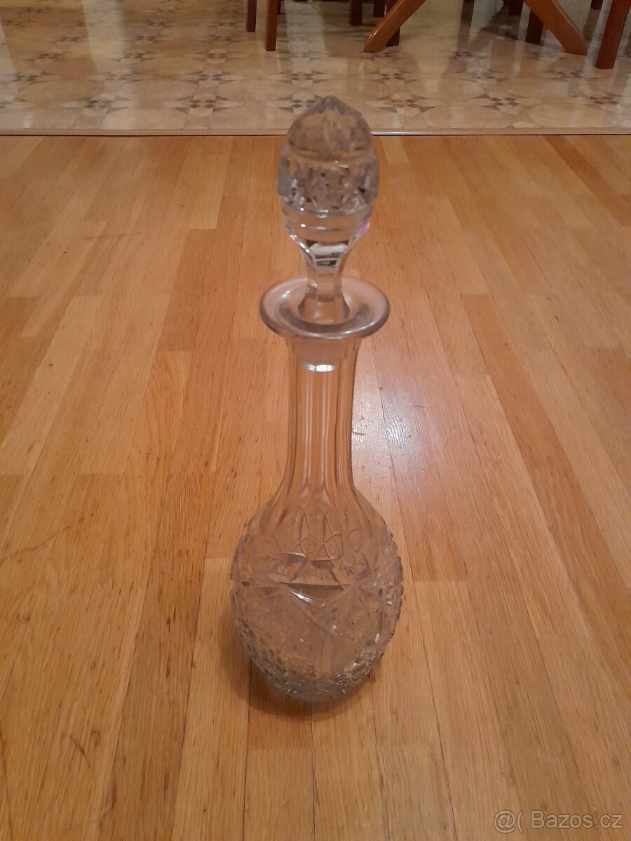 Křišťálová a skleněná karafa - 3