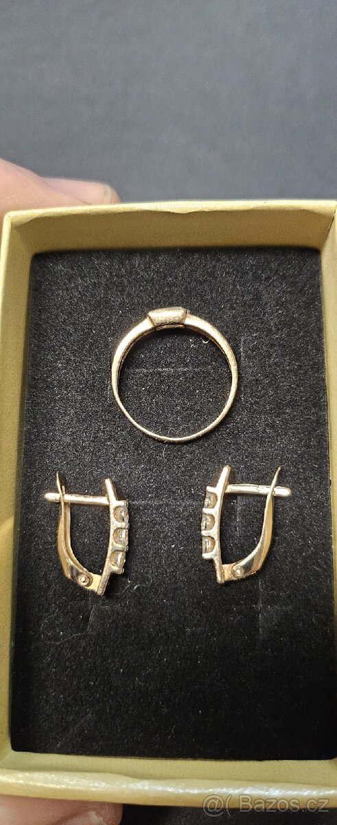 Prodám zlatý prsten s náušnicemi - 3