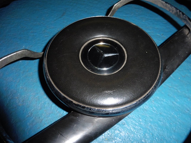 Mercedes-Benz W111, W110- volant - 3