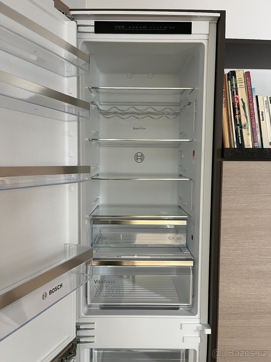 Vestavná lednice Bosch Serie 4 KIN96VFD0 / NoFrost / nová - 3