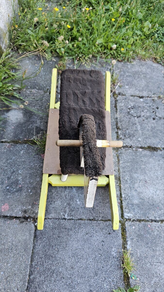 STARÝ HOUPACÍ KŮŇ - 3