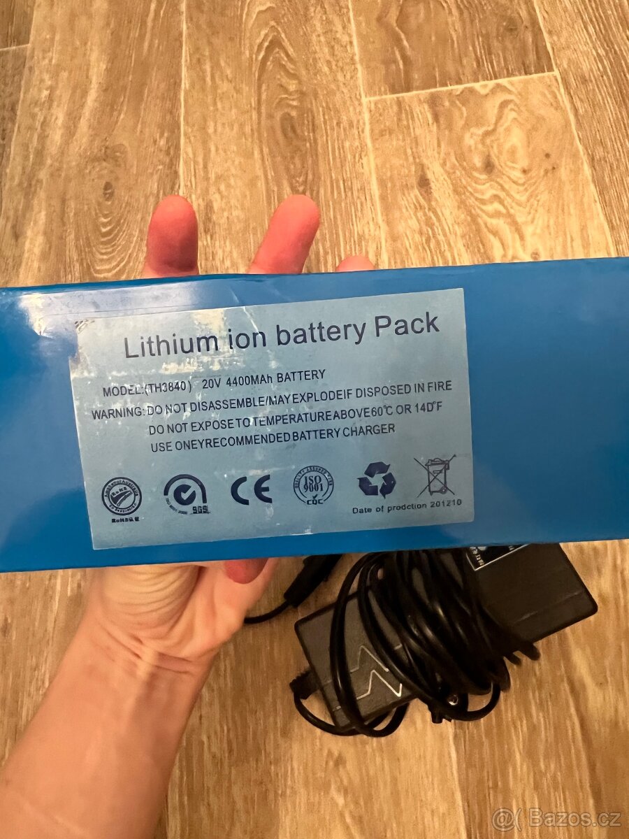 Akumulátor Li-ion 20V - 3