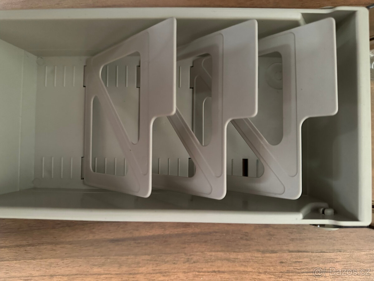 Skříňka z plexi na zámek - 2 klíče - 3