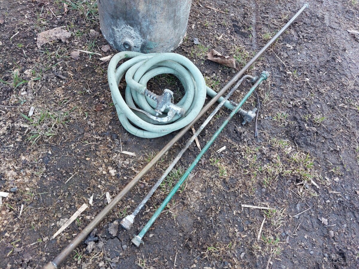 Starý mosazný postřikovač. - 3