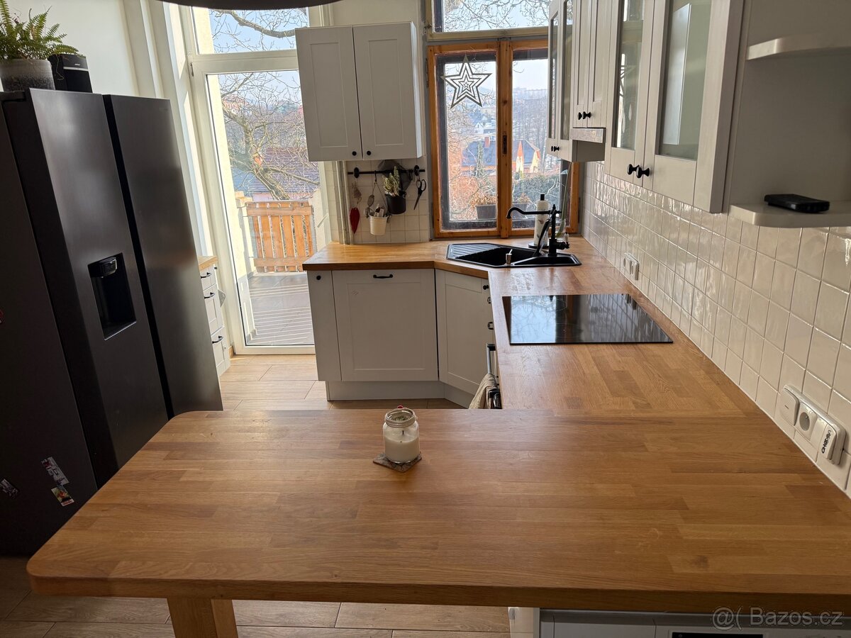 Pronájem bytu 3+1 s balkonem - 3