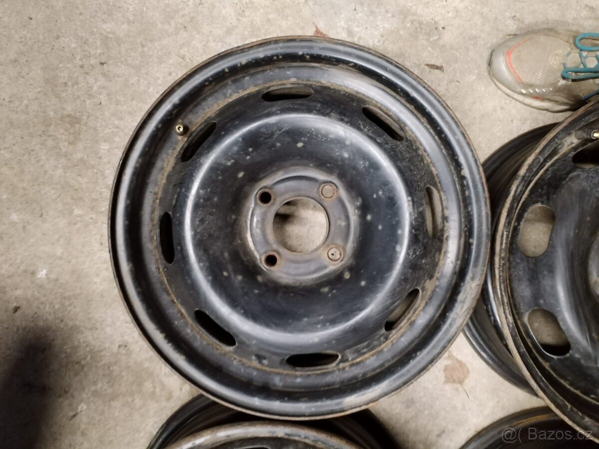 disky 4x108 R15 ET23 PEUGEOT 207 208 CITROEN C3 - 3