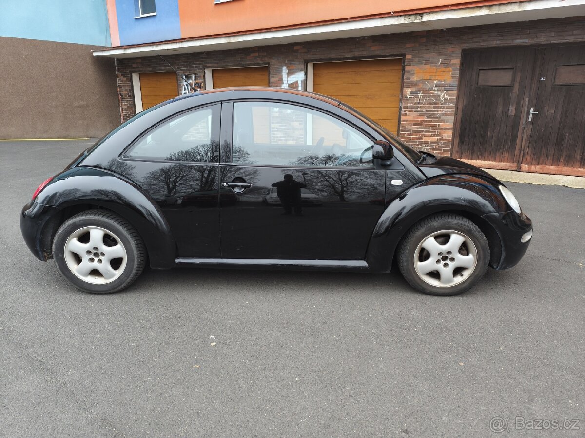 Volkswagen New Beetle - 3