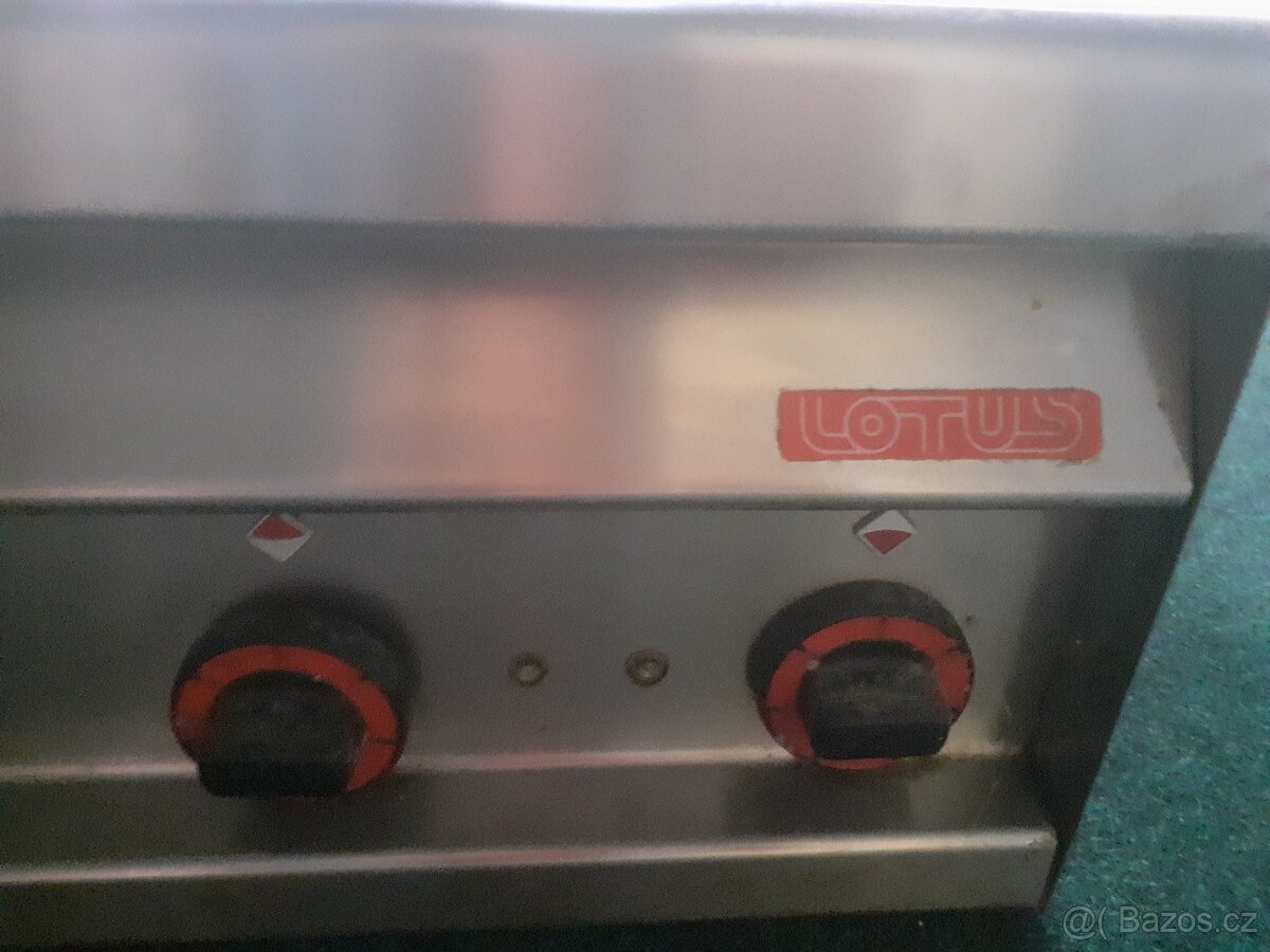 6 plotýnkový vařič - 3