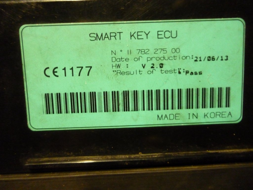 Peugeot Metropolis 400i. Spínačka,imobilizér, CDI. Od 2013 - 3