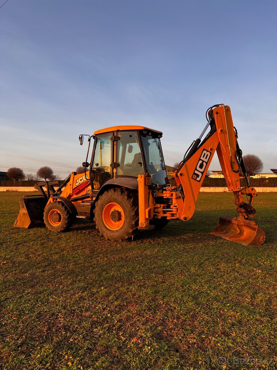 Prodám traktorbagr JCB 3CX TOP STAV - 3