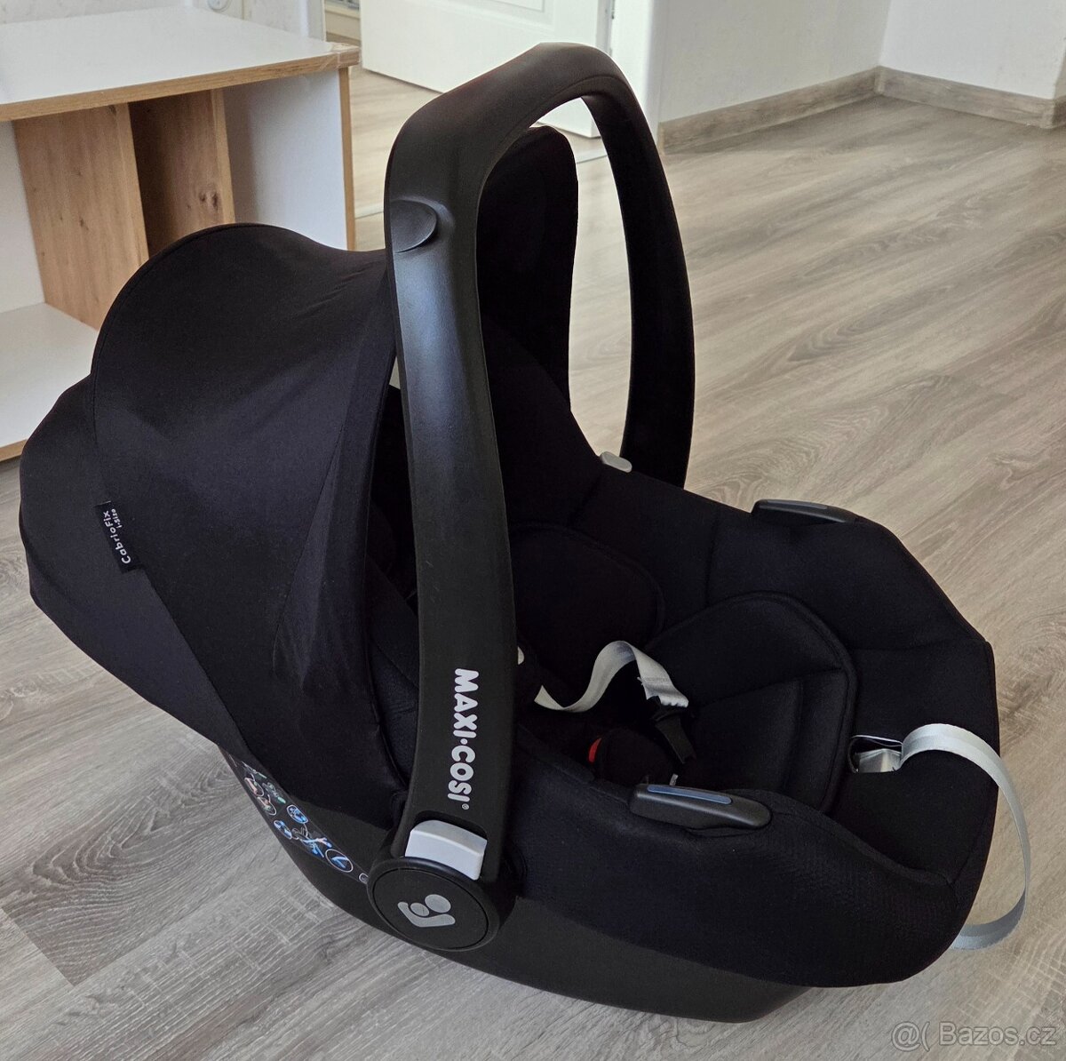 Autosedačka vajíčko Maxi-Cosi Cabriofix i size Essential BLA - 3