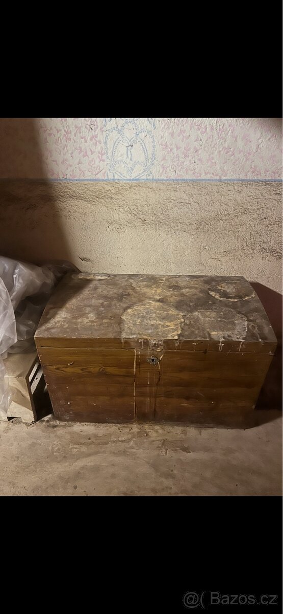Starožitná dřevěná truhla - 3