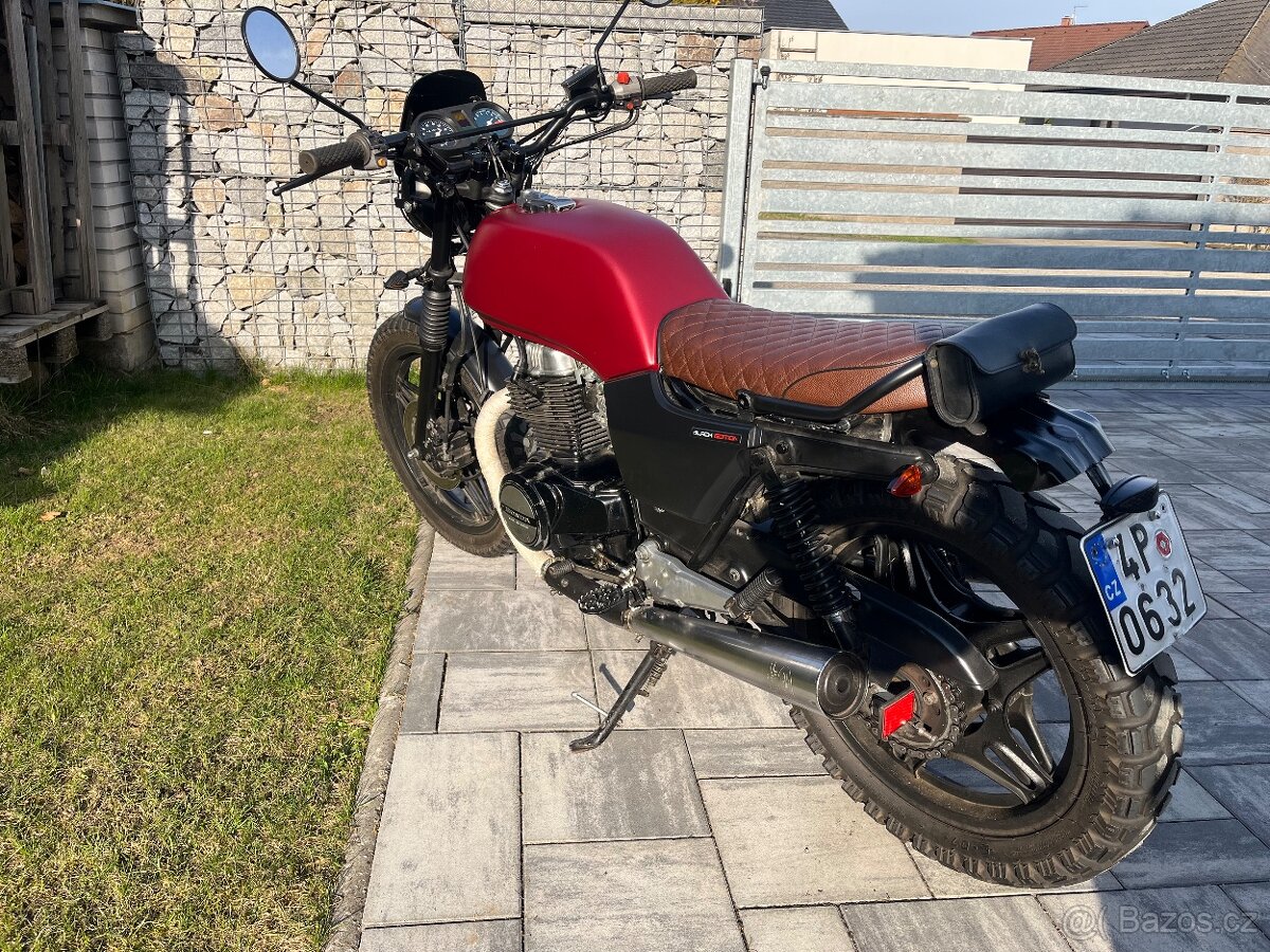 Honda CB 400 N - 3