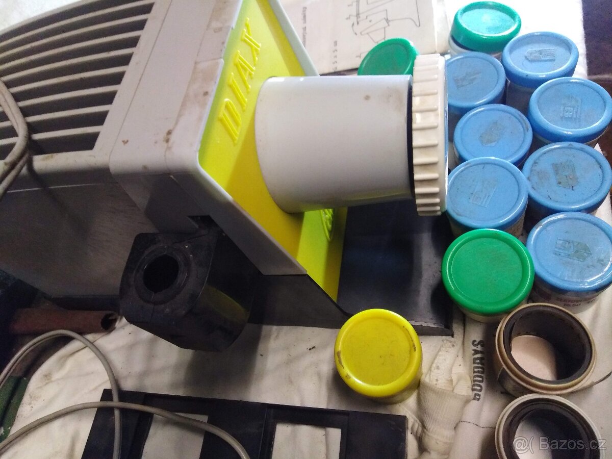 projektor decký - 3