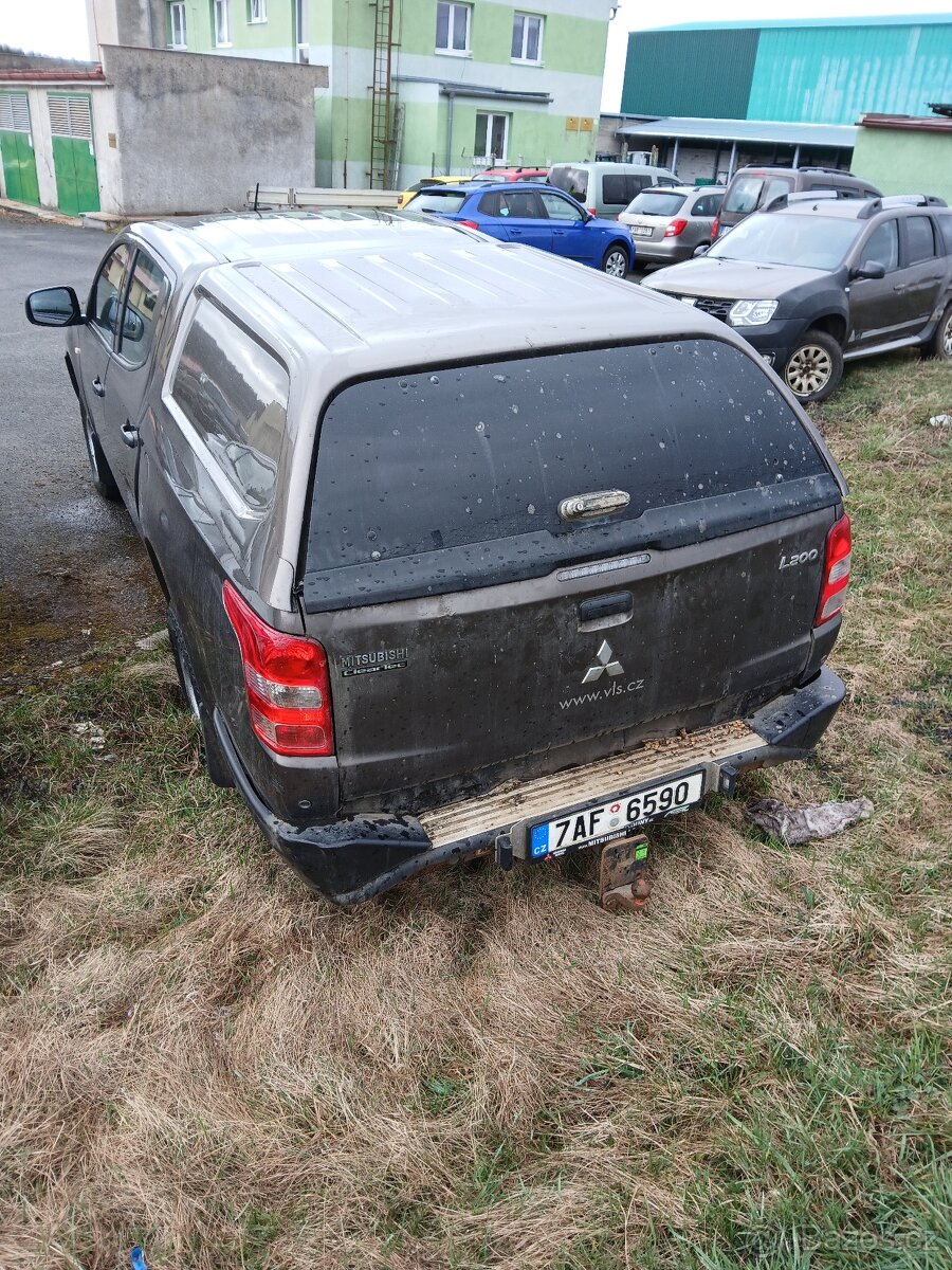 Mitsubischi L200 DC Invite 2,5TD - 3