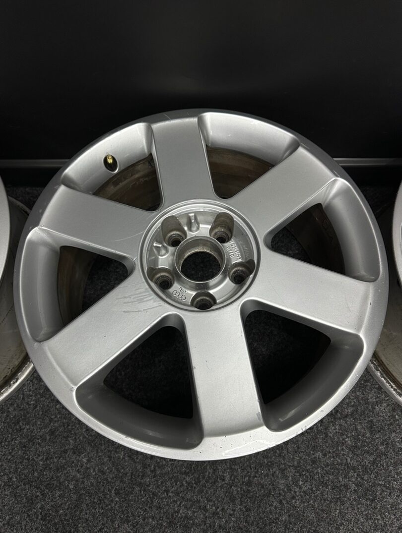 Alu Audi 5x112 17” 8E0601025J - 3