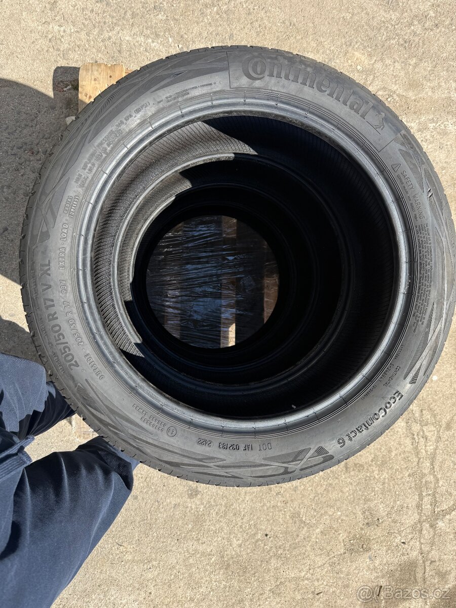 Prodan sady letnich pneu Continental 205/50r17 - 3