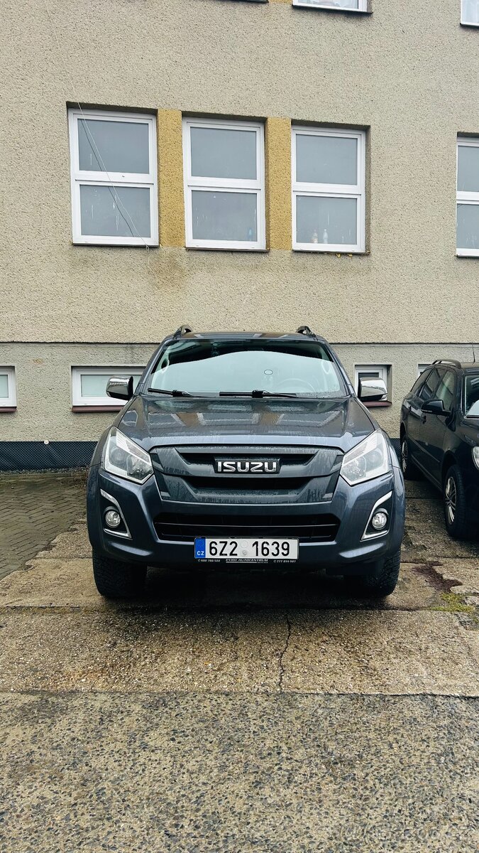ISUZU D-MAX TOP STAV