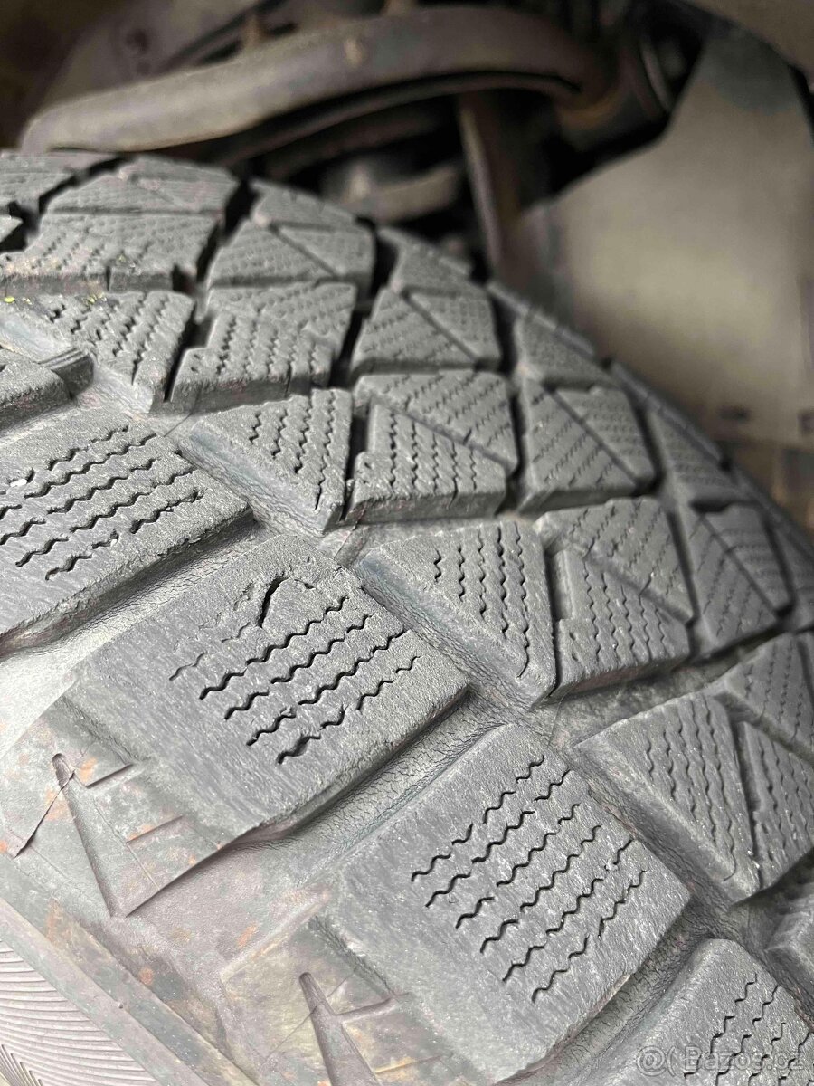 zimní pneu Bridgestone Blizzak DM-V2 265/60 R18 – 8 mm TOP