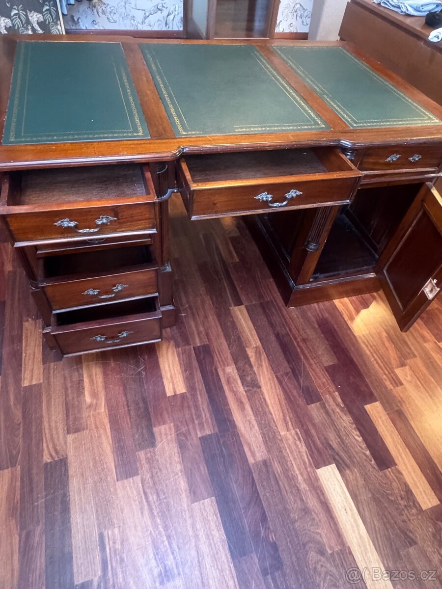 Krásná replika stolu - 3