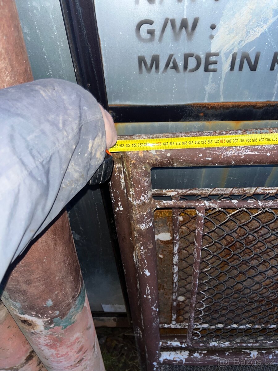 Dvoukřídlá brána 4,5metru + sloupky - 3