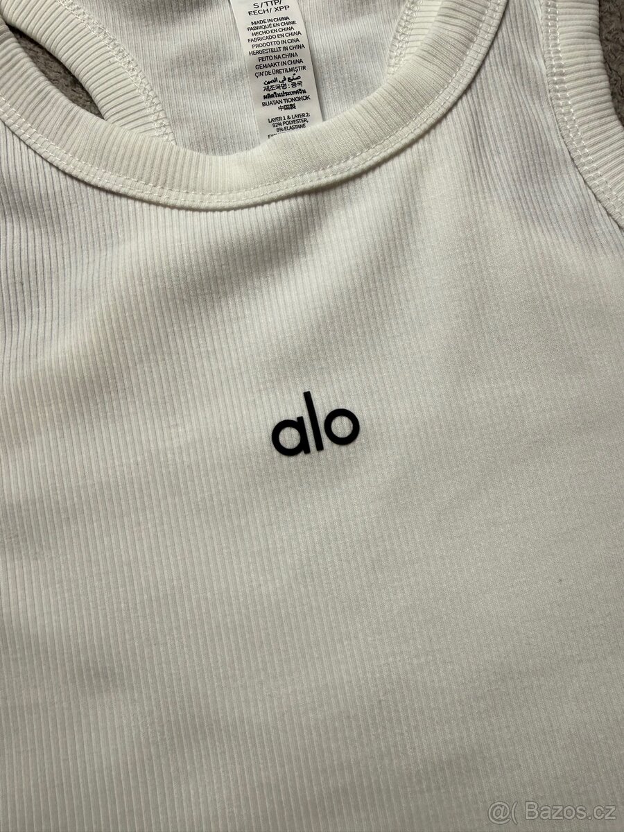 Alo Yoga - 3