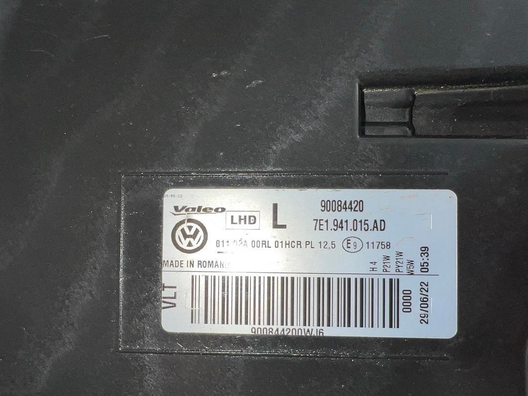 Levý halogen 7E1941015AD VW Transporter T6 r.v. 2018 - 3