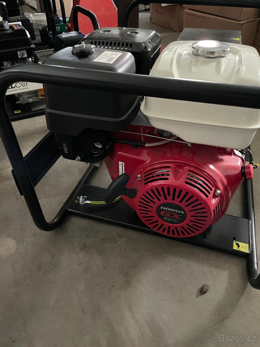 Elektrický generátor, 8.7 kVA ; 3-fázový ; motor 4-taktní - 3