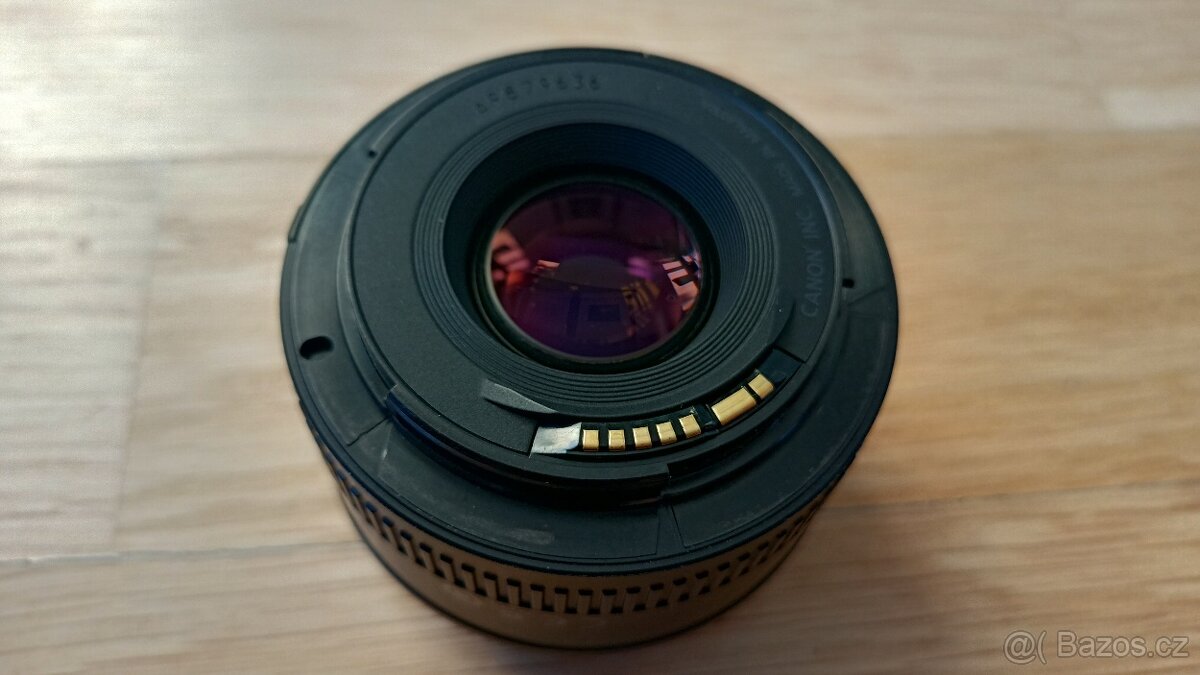 Canon EF 50mm f/1.8 II - 3