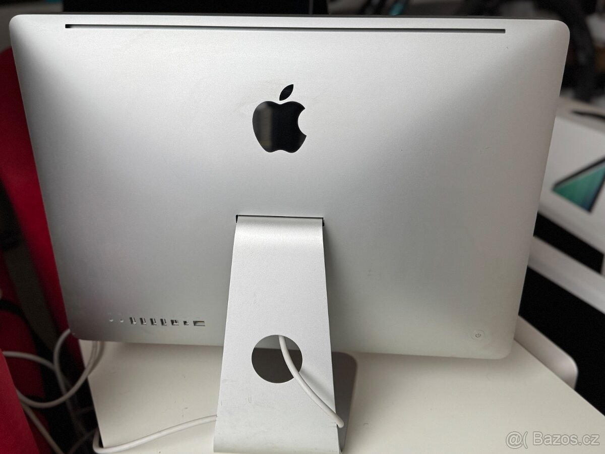 iMac 21,5", 4GB, 500GB SSD + 500GB disk, 2009 - 3