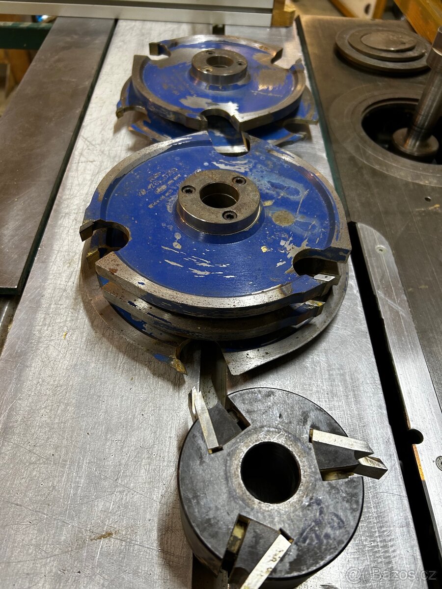 Pila ROJEK KPF 300A s předřezem a frézou - 3