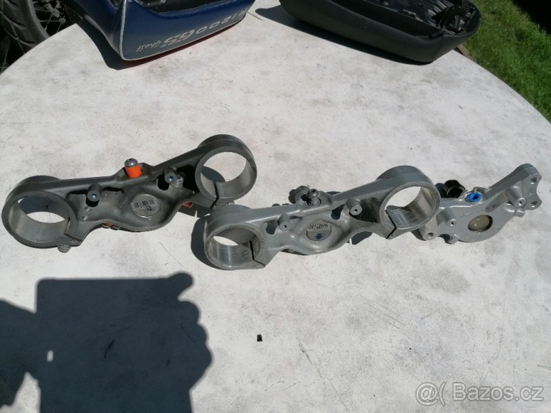 BMW R1200R BRÝLE DOLNÍ S ČEPEM - 3