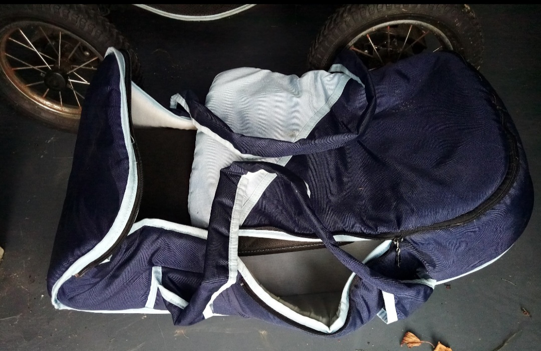 Prodám použitý kočárek. - 3