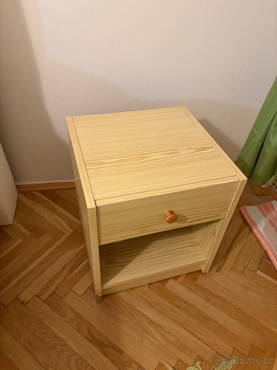 Prodám soupravu starého nábytku - 3