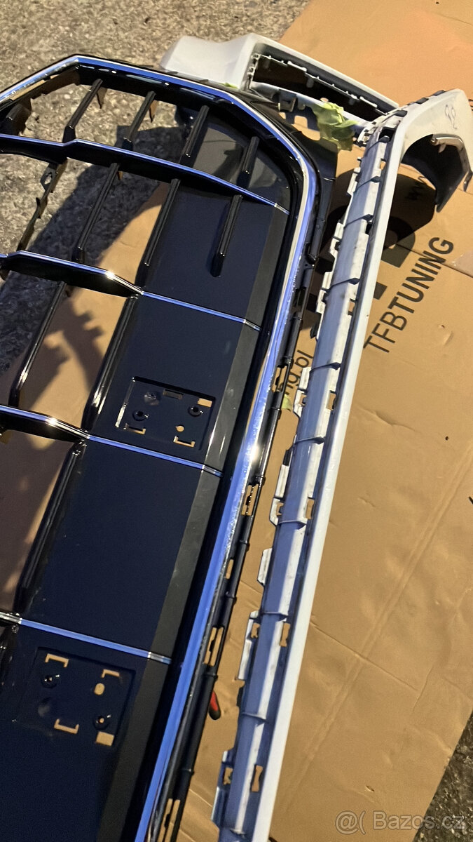 predni naraznik audi q8 bily s-line - 3