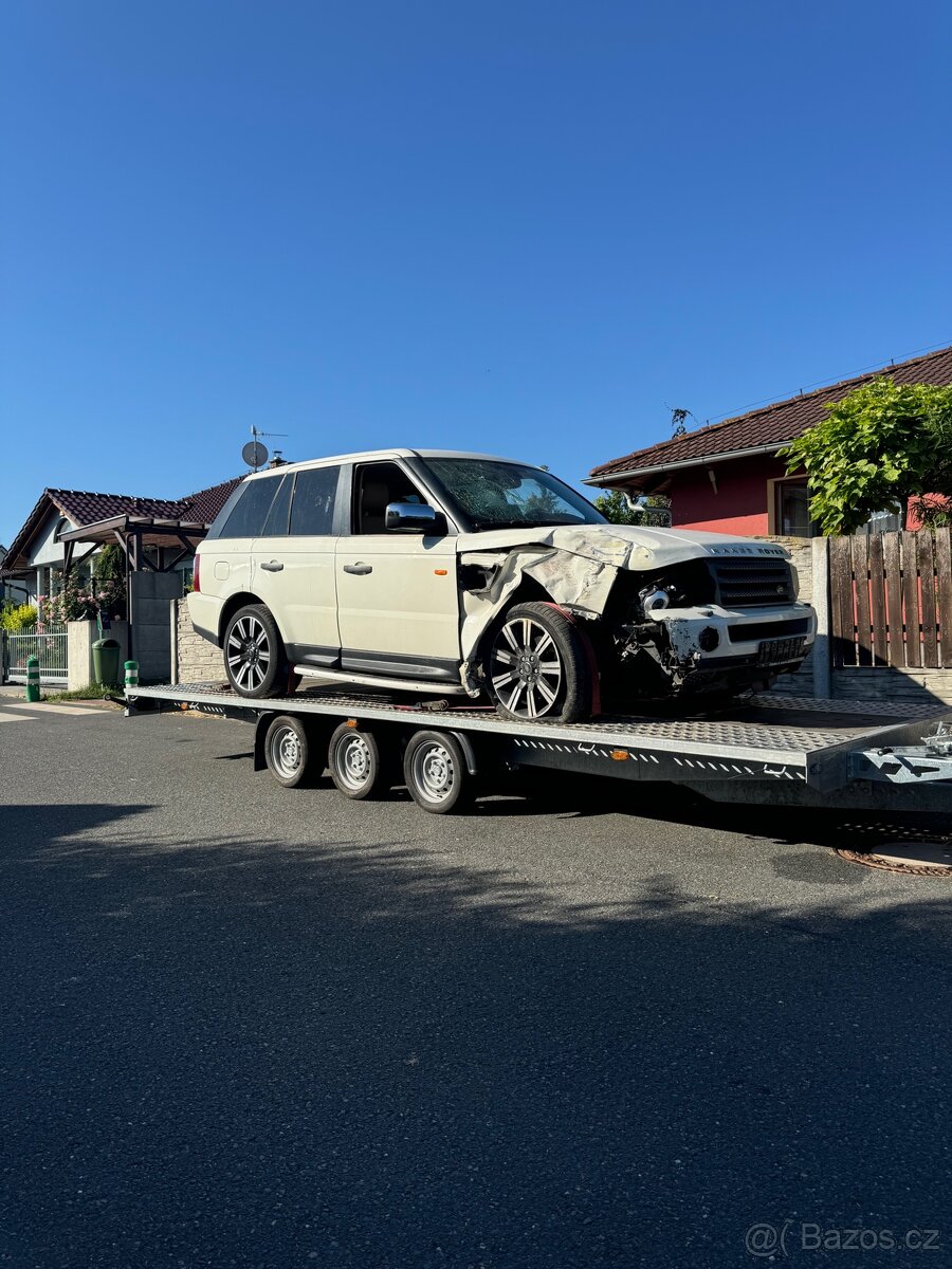 Range Rover Sport 4.4 benzin