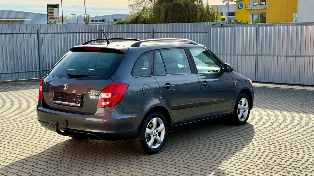 Škoda Fabia 2 //1.4//16V//63kW//FAMILY//TOP//SERVIS//1.MAJ// - 3