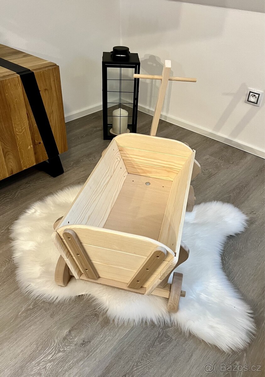 Dřevěný vozík z masivu - 3