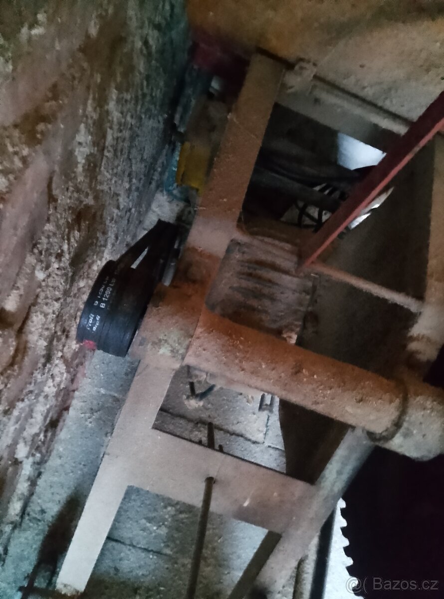 Prodám cirkulárku s kolébkou - 3